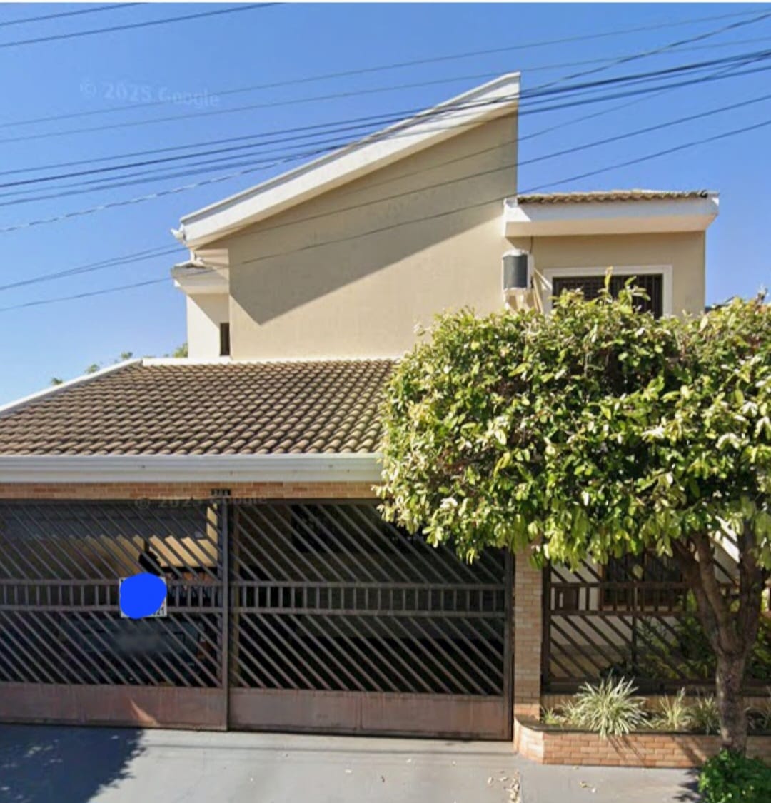 CASA A VENDA: PRES. BERNARDES SP. CENTRO.